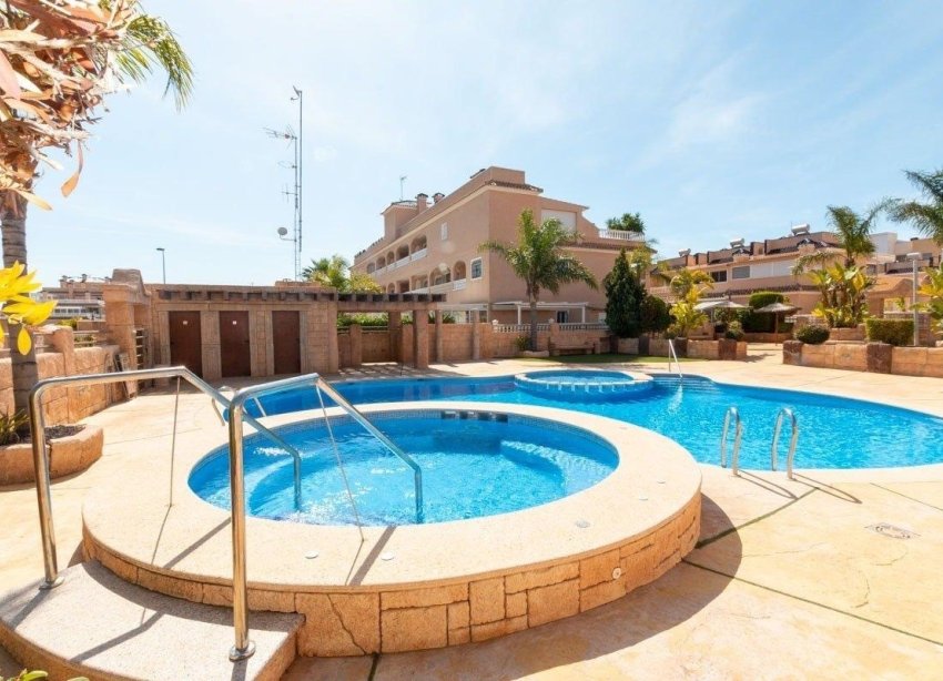 Reventa - Apartamento / Dúplex - Orihuela Costa - Los Dolses