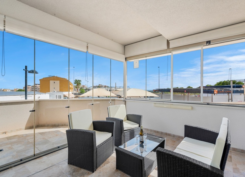 Reventa - Apartamento / Dúplex - Orihuela Costa - Los Dolses