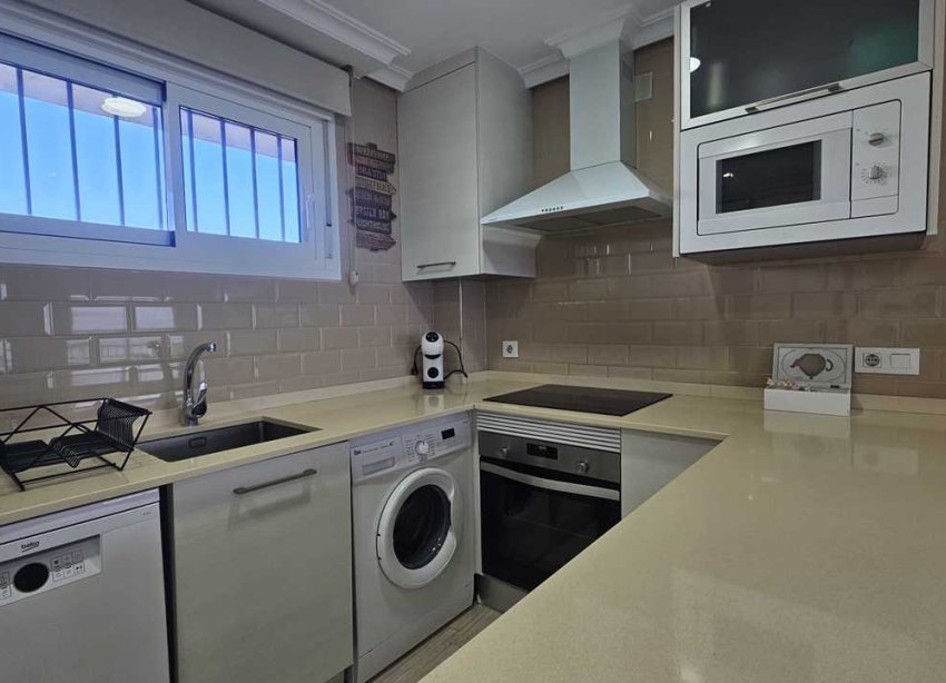 Reventa - Apartamento / Dúplex - Orihuela Costa - Mil Palmeras