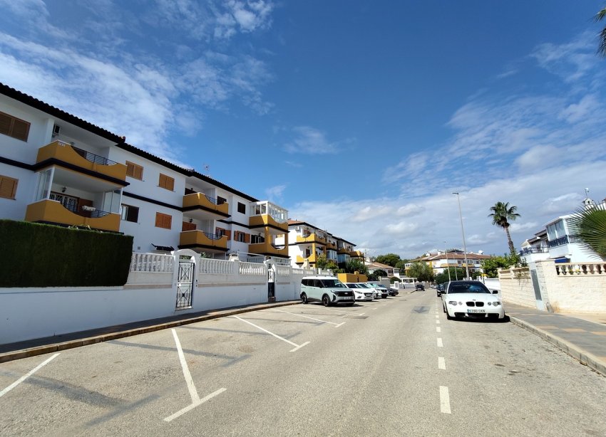 Reventa - Apartamento / Dúplex - Orihuela Costa - Mil Palmeras