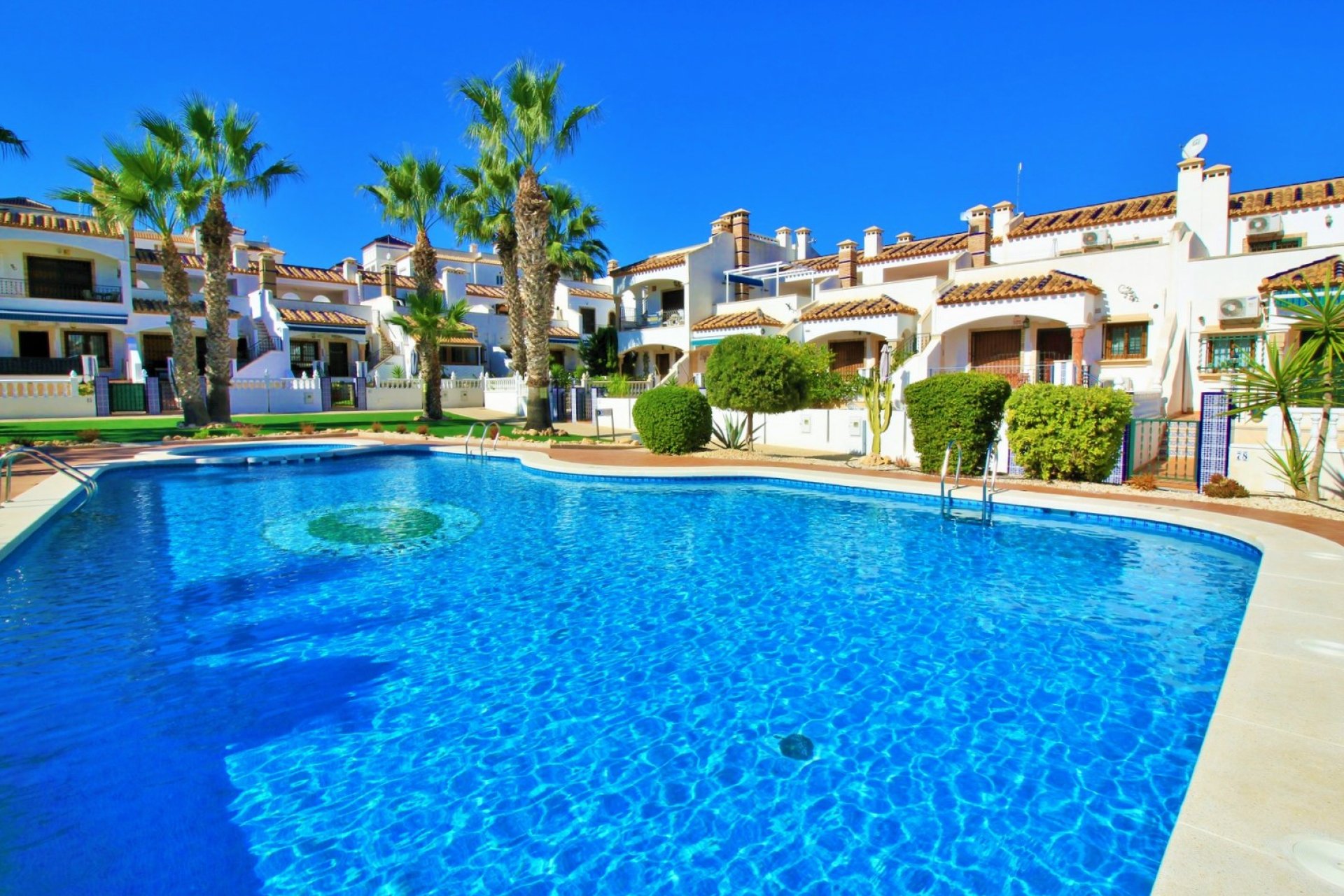 Reventa - Apartamento / Dúplex - Orihuela Costa - PAU 8