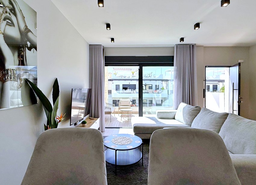 Reventa - Apartamento / Dúplex - Orihuela Costa - Punta Prima