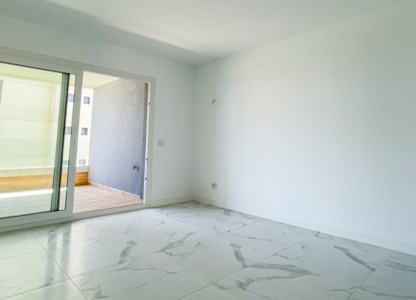 Reventa - Apartamento / Dúplex - Orihuela Costa - Punta Prima