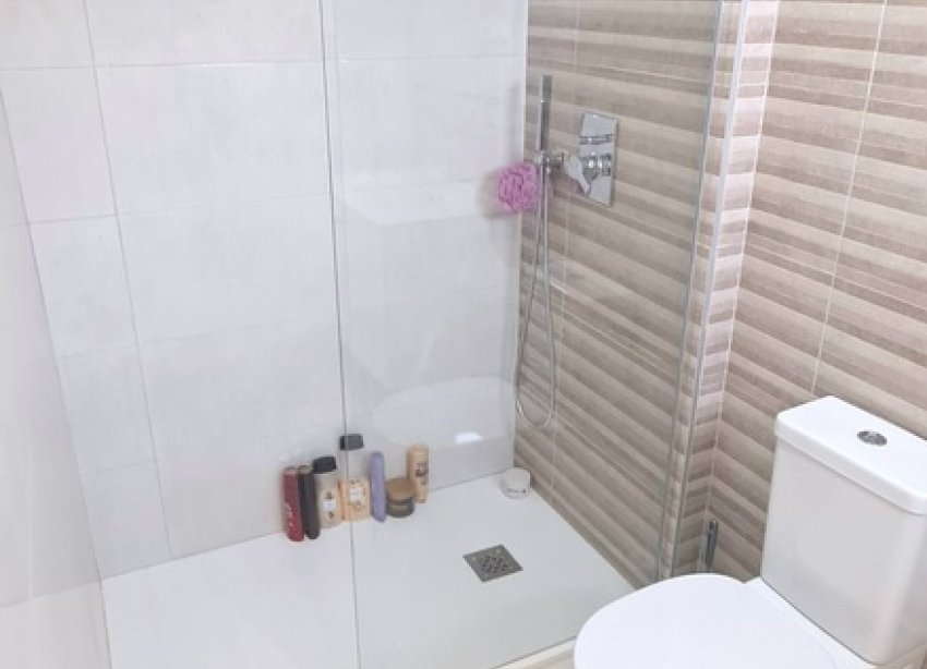 Reventa - Apartamento / Dúplex - Orihuela Costa - Villamartín