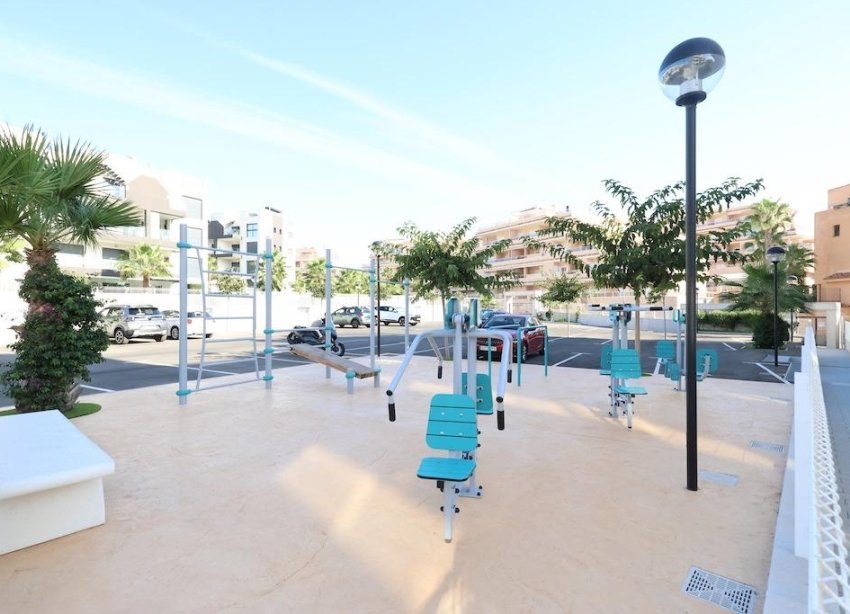 Reventa - Apartamento / Dúplex - Orihuela Costa - Villamartín