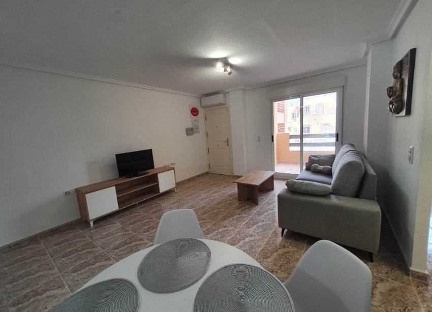 Reventa - Apartamento / Dúplex - Orihuela Costa - Villamartín