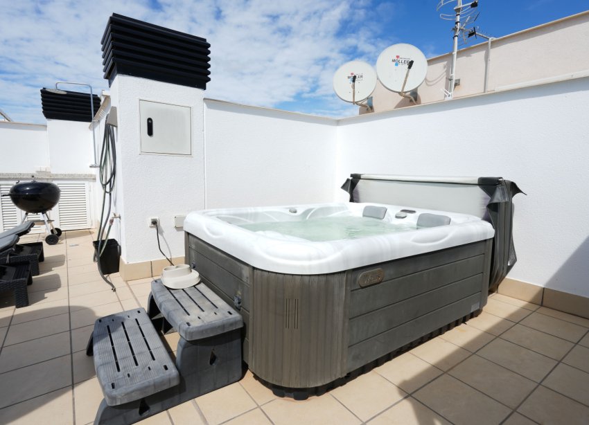 Reventa - Apartamento / Dúplex - Orihuela Costa - Villamartín