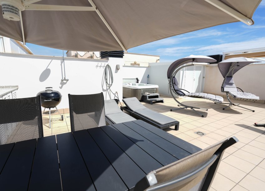 Reventa - Apartamento / Dúplex - Orihuela Costa - Villamartín