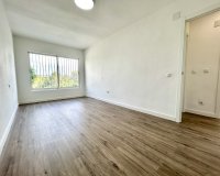 Reventa - Apartamento / Dúplex - Orihuela Costa - Villamartín
