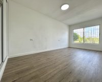Reventa - Apartamento / Dúplex - Orihuela Costa - Villamartín