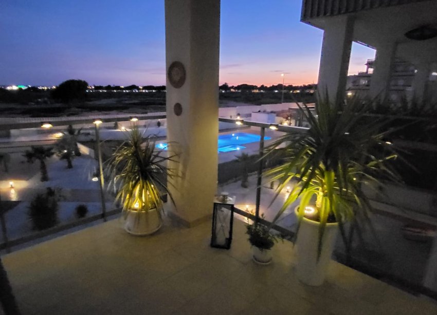 Reventa - Apartamento / Dúplex - Orihuela Costa - Villamartín