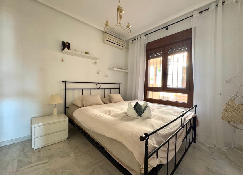 Reventa - Apartamento / Dúplex - Orihuela Costa - Villamartín