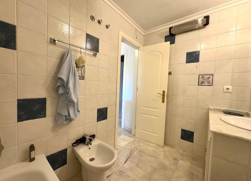 Reventa - Apartamento / Dúplex - Orihuela Costa - Villamartín