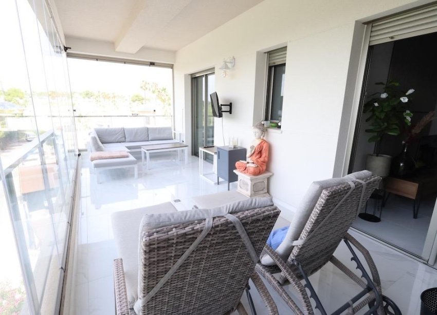 Reventa - Apartamento / Dúplex - Orihuela Costa - Villamartín