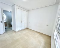 Reventa - Apartamento / Dúplex - Orihuela Costa - Villamartín