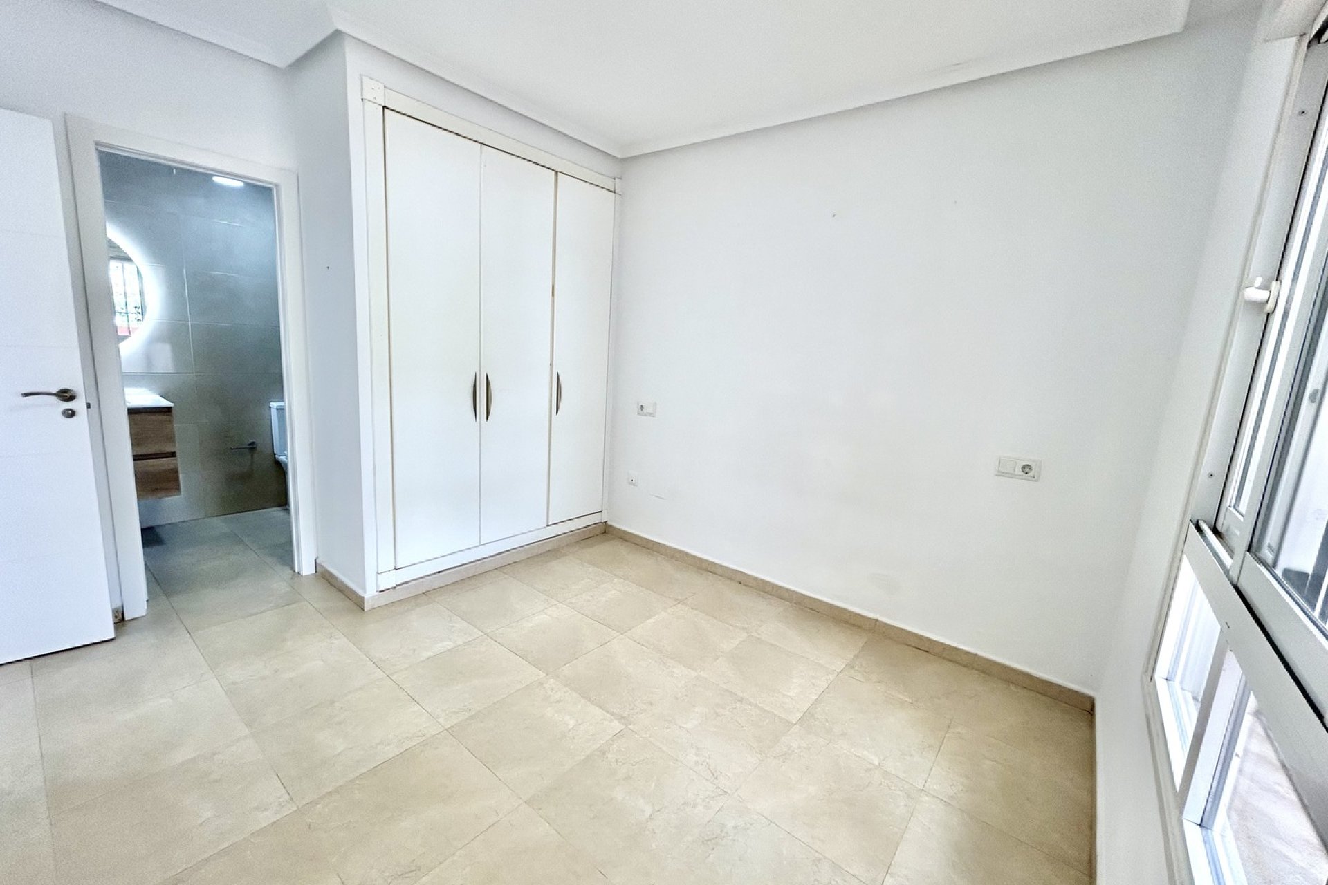 Reventa - Apartamento / Dúplex - Orihuela Costa - Villamartín