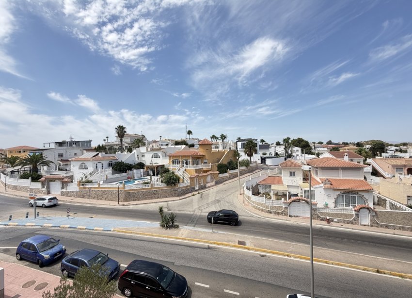 Reventa - Apartamento / Dúplex - Orihuela Costa - Villamartín