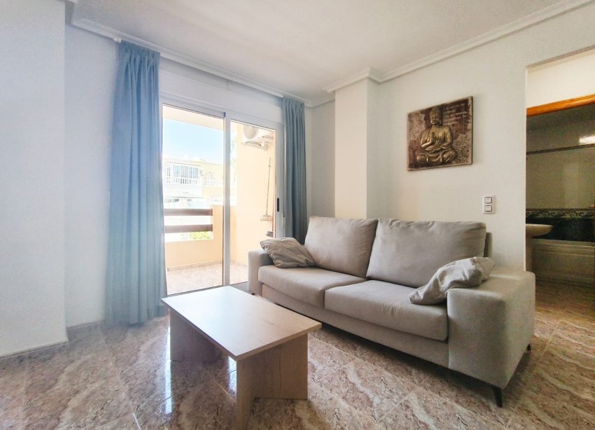 Reventa - Apartamento / Dúplex - Orihuela Costa - Villamartín