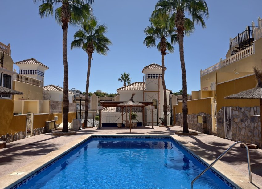 Reventa - Apartamento / Dúplex - Orihuela Costa - Villamartín