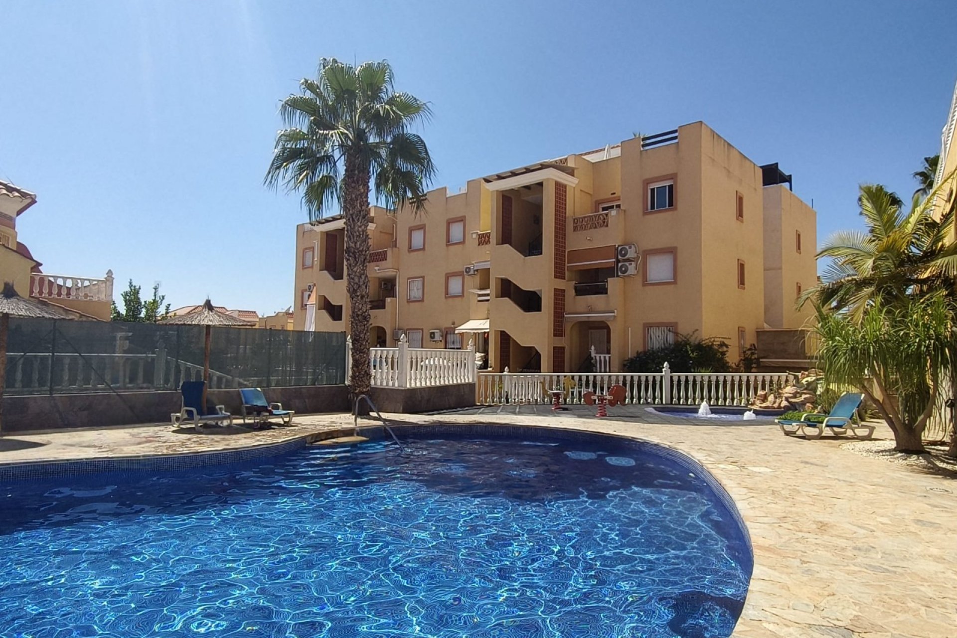 Reventa - Apartamento / Dúplex - Orihuela Costa - Villamartín