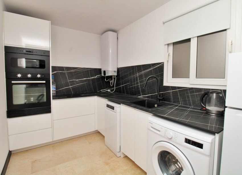 Reventa - Apartamento / Dúplex - Orihuela Costa - Villamartín