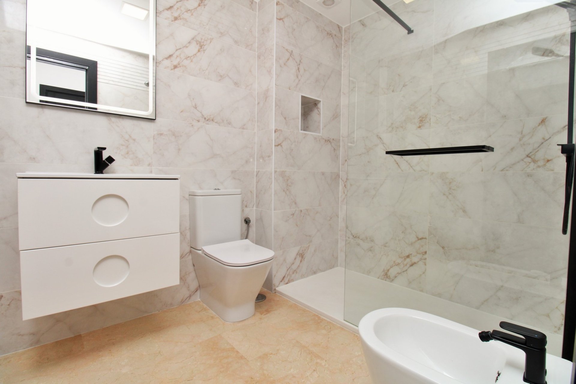 Reventa - Apartamento / Dúplex - Orihuela Costa - Villamartín