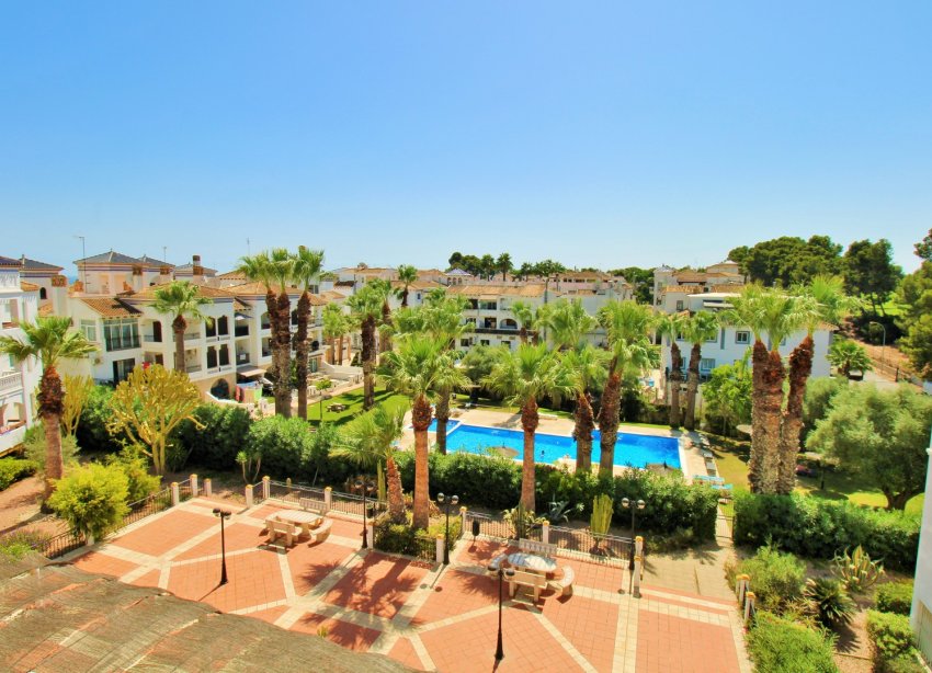 Reventa - Apartamento / Dúplex - Orihuela Costa - Villamartín