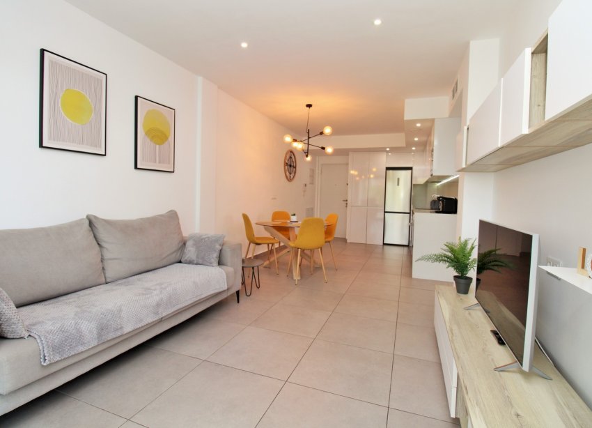 Reventa - Apartamento / Dúplex - Orihuela Costa - Villamartín