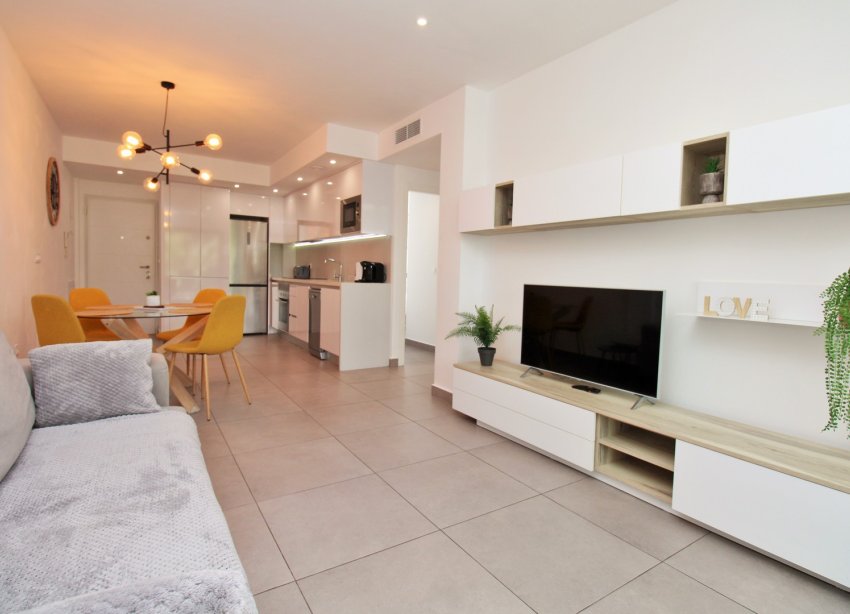 Reventa - Apartamento / Dúplex - Orihuela Costa - Villamartín