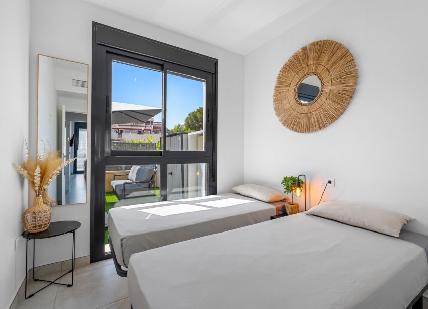 Reventa - Apartamento / Dúplex - Orihuela Costa - Villamartín