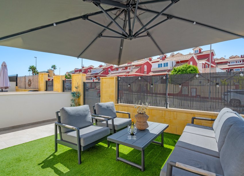 Reventa - Apartamento / Dúplex - Orihuela Costa - Villamartín