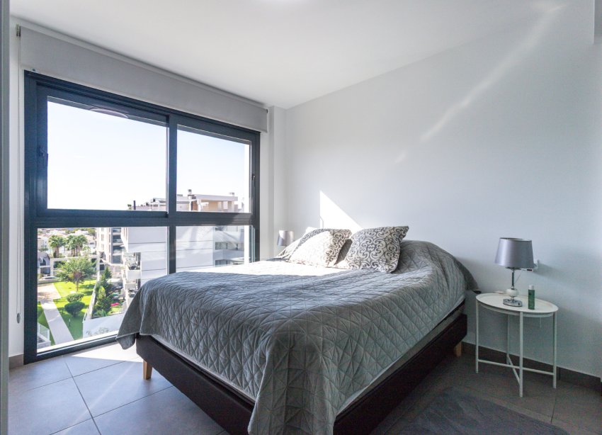 Reventa - Apartamento / Dúplex - Orihuela Costa - Villamartín