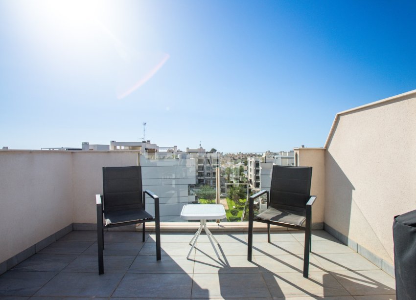 Reventa - Apartamento / Dúplex - Orihuela Costa - Villamartín