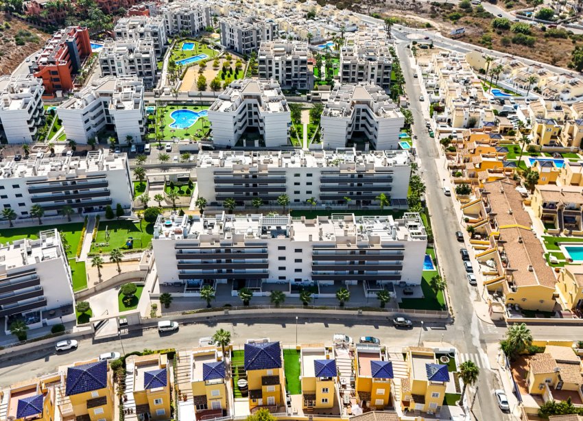 Reventa - Apartamento / Dúplex - Orihuela Costa - Villamartín