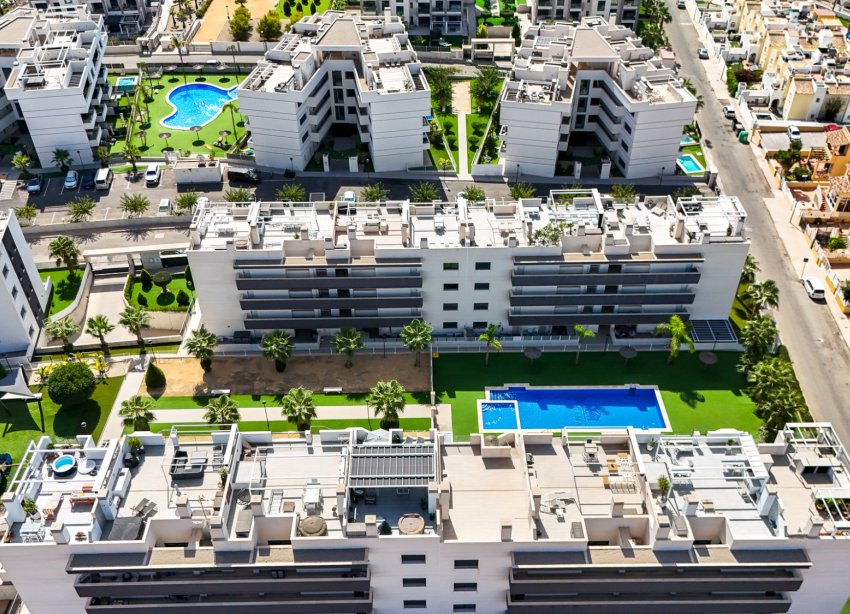 Reventa - Apartamento / Dúplex - Orihuela Costa - Villamartín