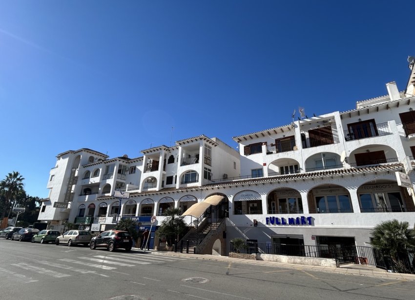 Reventa - Apartamento / Dúplex - Orihuela Costa - Villamartín