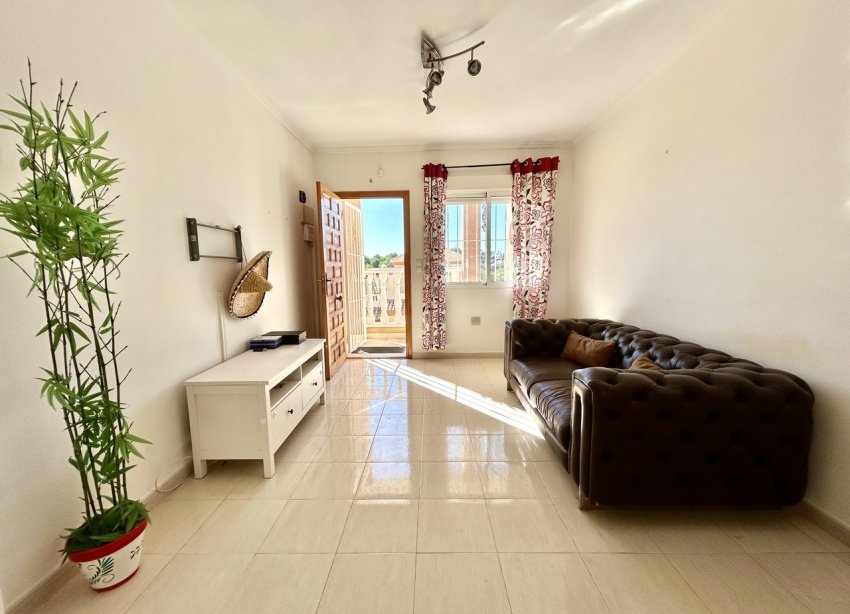 Reventa - Apartamento / Dúplex - Orihuela Costa - Villamartín