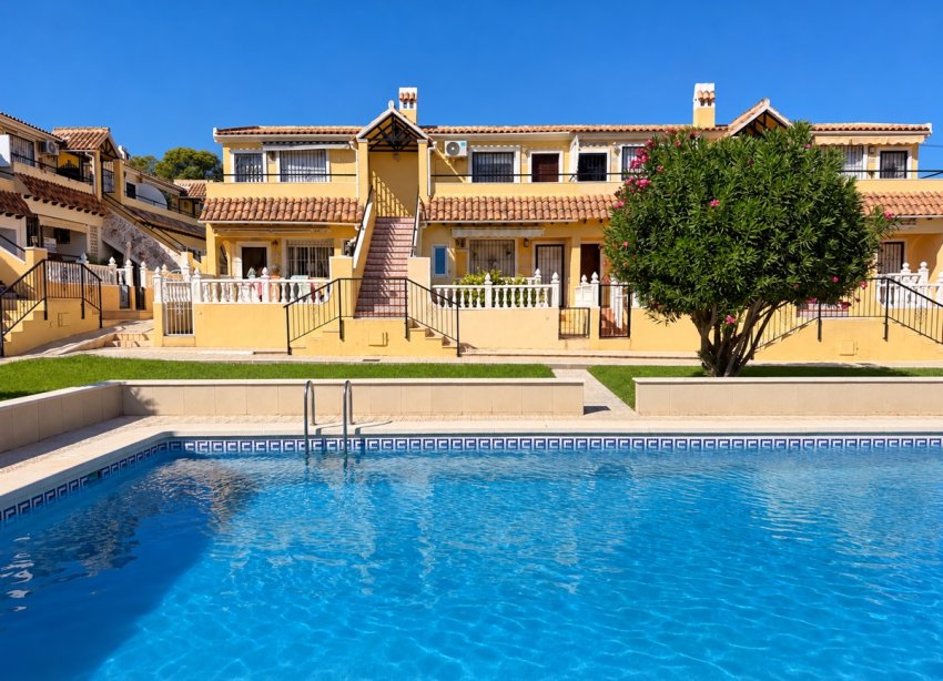 Reventa - Apartamento / Dúplex - Orihuela Costa - Villamartín