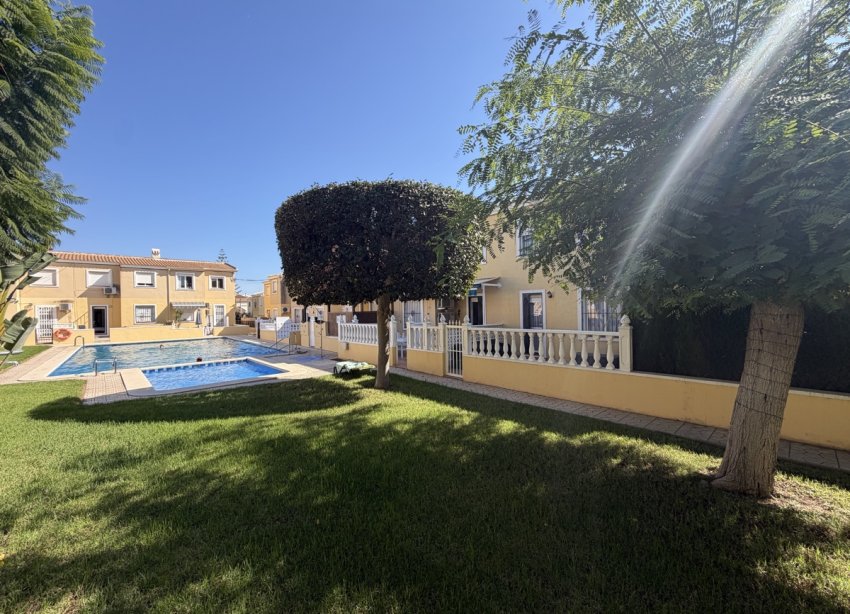 Reventa - Apartamento / Dúplex - Orihuela Costa - Villamartín