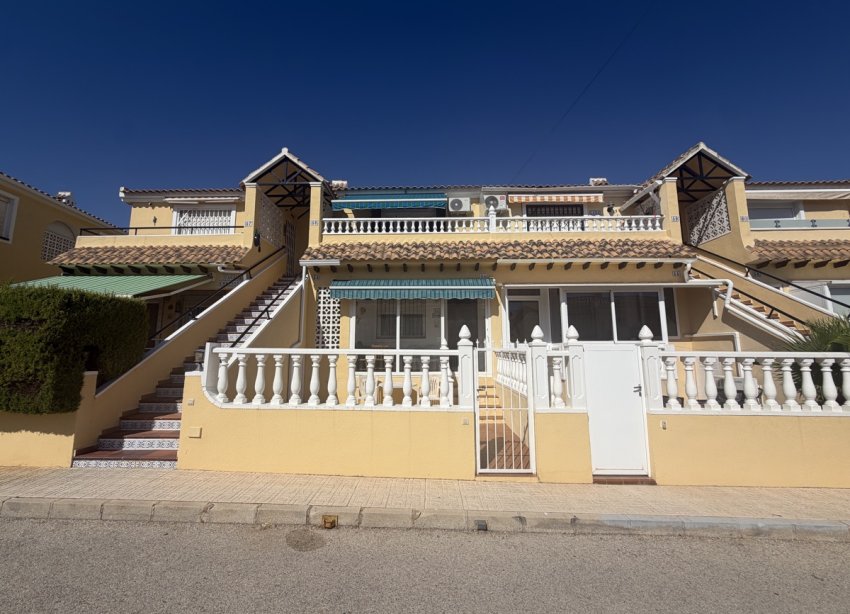Reventa - Apartamento / Dúplex - Orihuela Costa - Villamartín