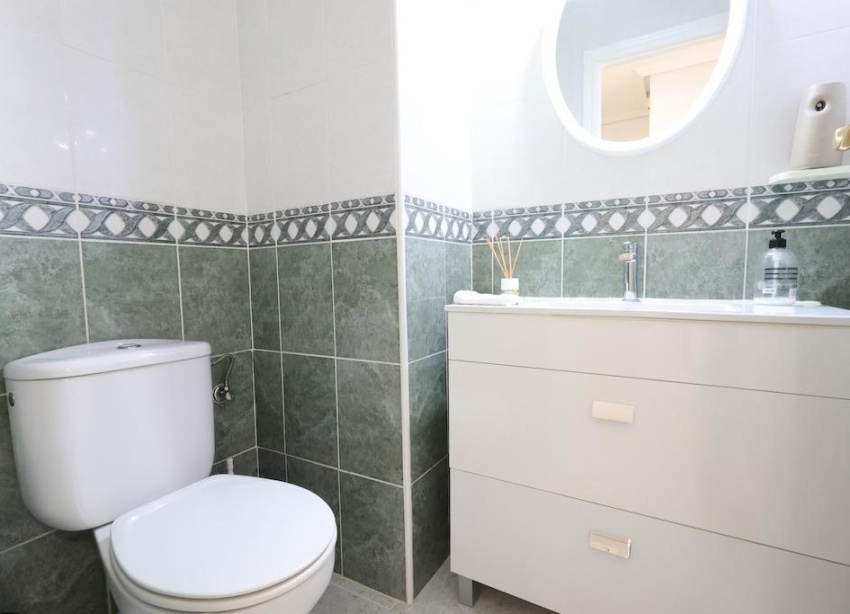 Reventa - Apartamento / Dúplex - Orihuela Costa - Villamartín