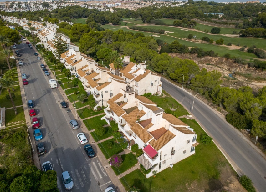 Reventa - Apartamento / Dúplex - Orihuela Costa - Villamartín