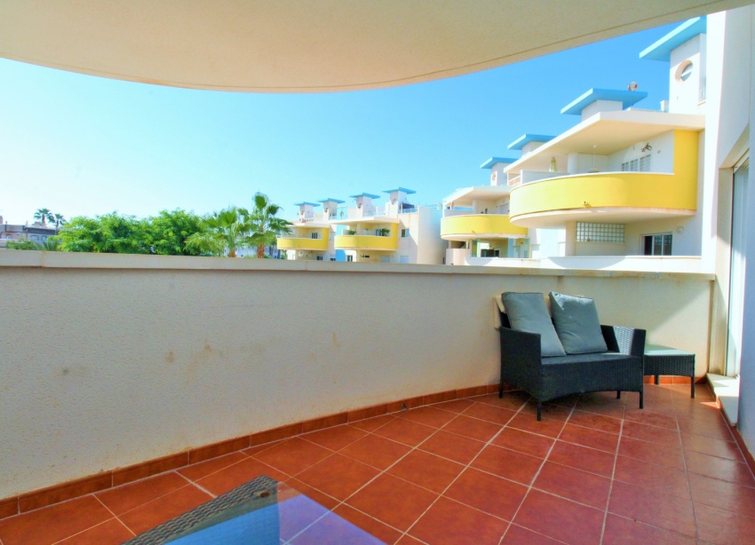 Reventa - Apartamento / Dúplex - Orihuela Costa - Villamartín