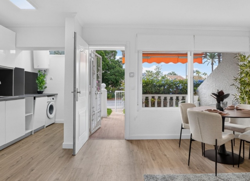 Reventa - Apartamento / Dúplex - Orihuela Costa - Villamartín