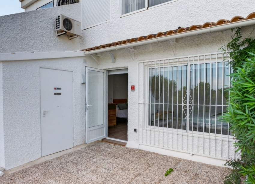 Reventa - Apartamento / Dúplex - Orihuela Costa - Villamartín