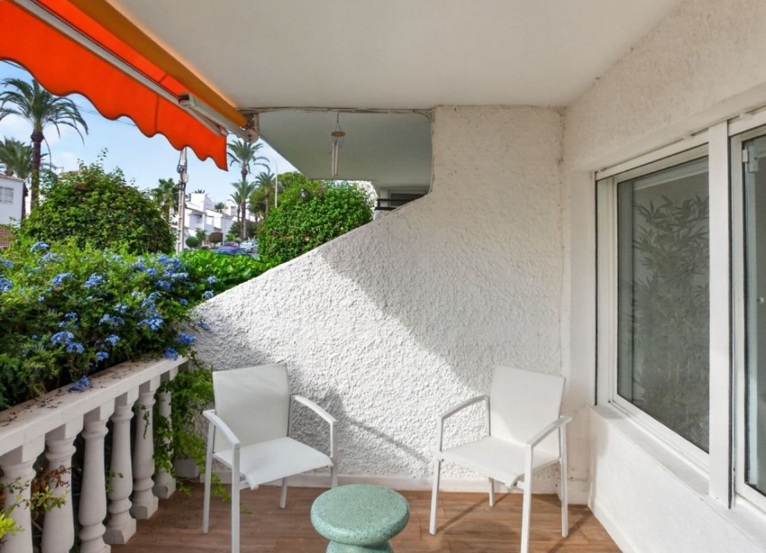 Reventa - Apartamento / Dúplex - Orihuela Costa - Villamartín