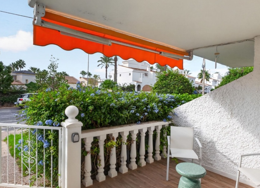 Reventa - Apartamento / Dúplex - Orihuela Costa - Villamartín
