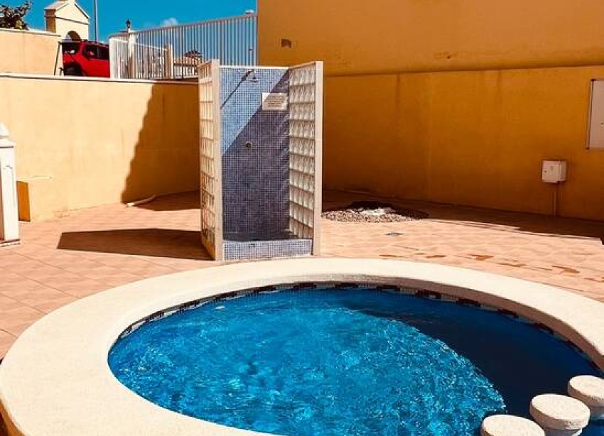 Reventa - Apartamento / Dúplex - Orihuela Costa - Villamartín