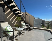 Reventa - Apartamento / Dúplex - Orihuela Costa - Villamartín