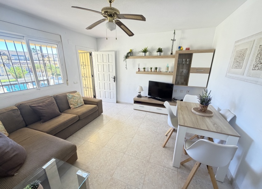 Reventa - Apartamento / Dúplex - Orihuela Costa - Villamartín